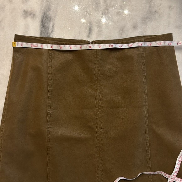 Free People Chestnut brown/ olive faux leather Skirt size 12 - Picture 7 of 15